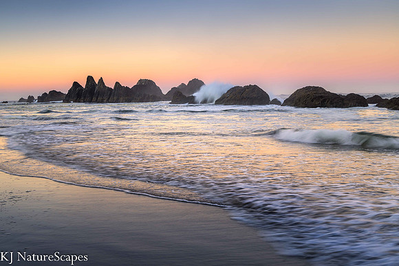 A Pink Morning at Seal Rocks