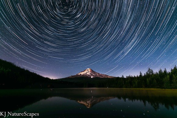 Mt Hood from Trillium Lake - Star Trails