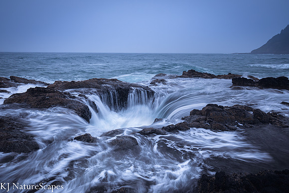 A Misty Morning at Thor's Well
