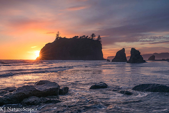 Sun setting at Ruby Beach